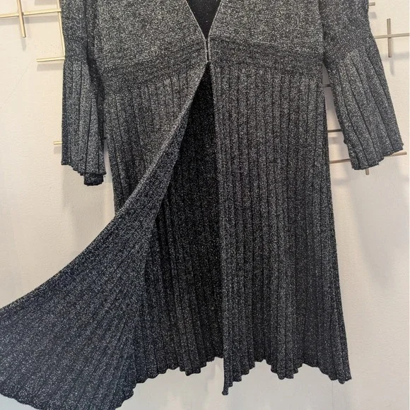 Cedrics Long Line Cardigan Metallic Silver Black Pleated Bell Sleeve Women's M - Picture 4 of 8